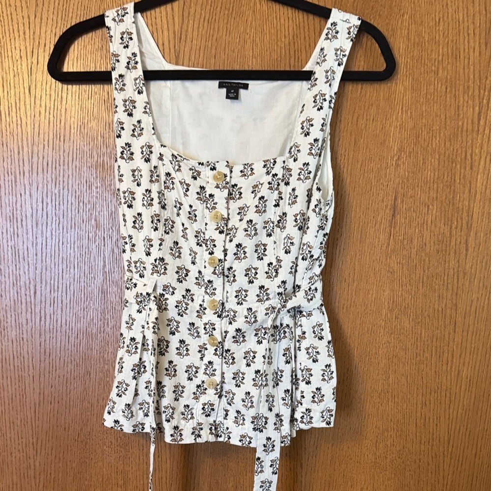 Ann Taylor Black and Cream Floral Button-Down Blouse